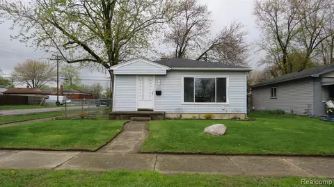 6770 Bailey St, Taylor, MI 48180 photo 1