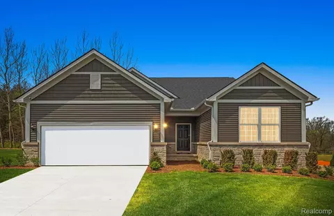 4357 Silica Dr, Orion, MI 48359
