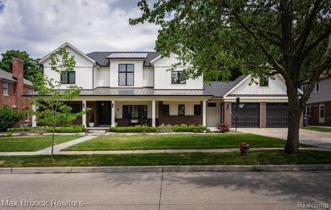 6 Norwich Rd, Pleasant Ridge, MI 48069
