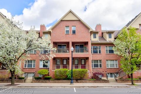 150 Tiffany Ln, Royal Oak, MI 48067