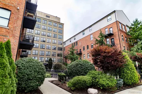 6533 E Jefferson Ave #211W, Detroit, MI 48207