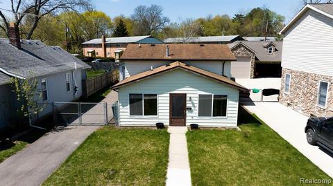 533 Elizabeth St, Milford, MI 48381
