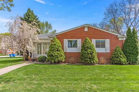 20217 River Oaks Dr, Dearborn Heights, MI 48127