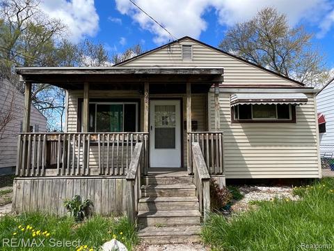 984 Hubbard Ave, Flint, MI 48503