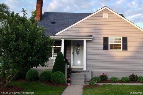3953 Winifred St, Wayne, MI 48184