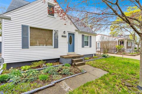 3525 Elmhurst Ave, Royal Oak, MI 48073