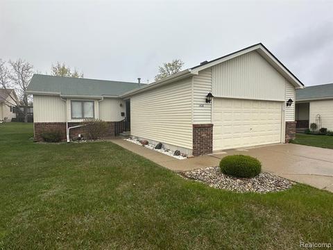 1426 Grant, Lapeer, MI 48446