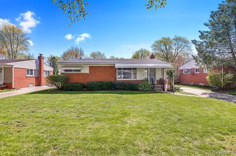 656 Jamaica Dr, Troy, MI 48083