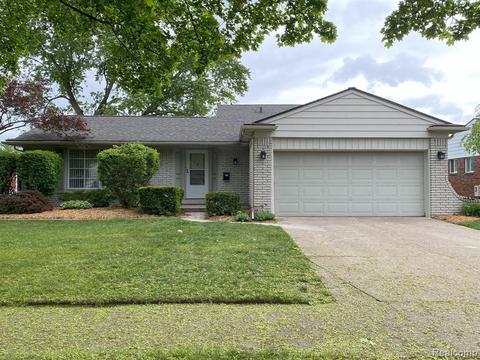 15172 Thornridge Dr, Plymouth, MI 48170