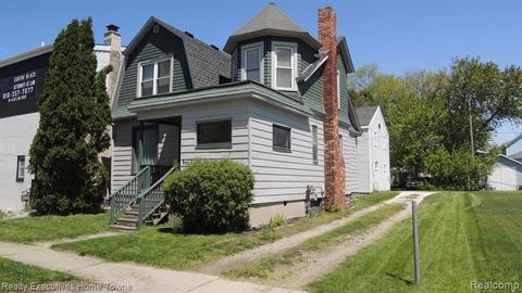 2208 Stone St, Port Huron, MI 48060