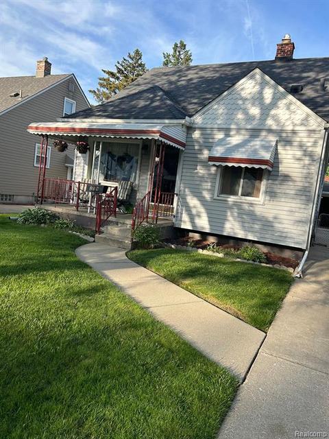 259 Washington St, Trenton, MI 48183