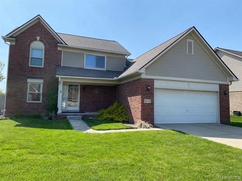 33170 Crooks St, Rockwood, MI 48173