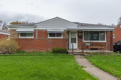 24582 Rosalind Ave, Eastpointe, MI 48021