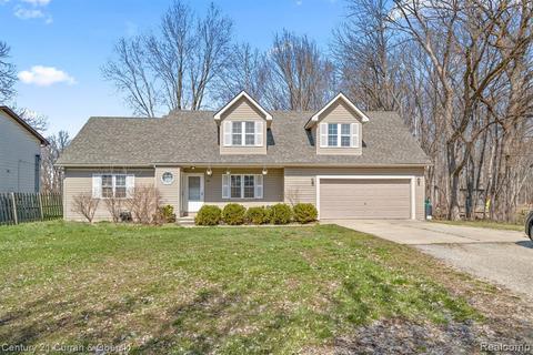 35170 Willow Rd, New Boston, MI 48164