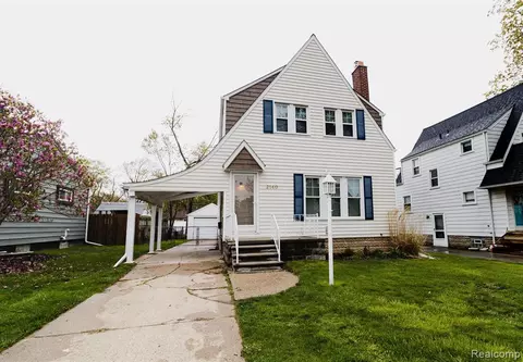2140 Princeton Rd, Berkley, MI 48072
