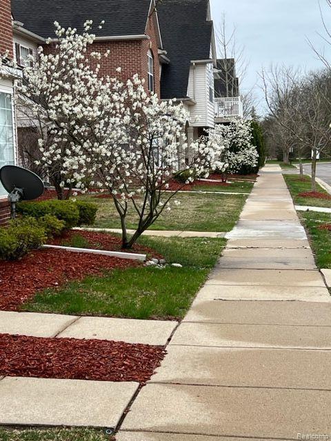 16856 Hawick Ln #5, Romulus, MI 48174