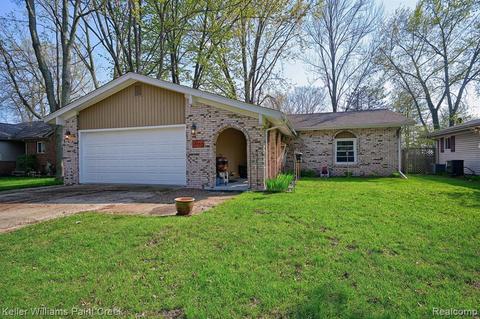 801 Worfolk Dr, Algonac, MI 48001