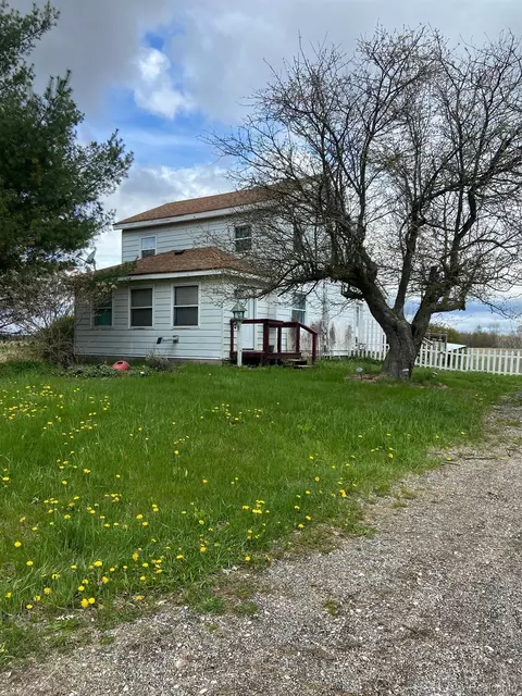 944 Garfield Rd, Fostoria, MI 48435