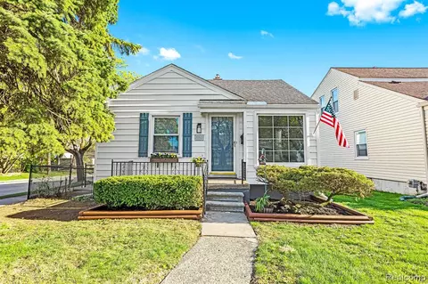3303 Chester Rd, Royal Oak, MI 48073