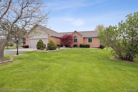 8040 E Bristol Rd, Davison, MI 48423