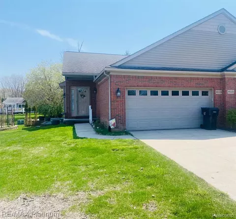 813 Chelsea Ridge Ct UNIT 5, Howell, MI 48843