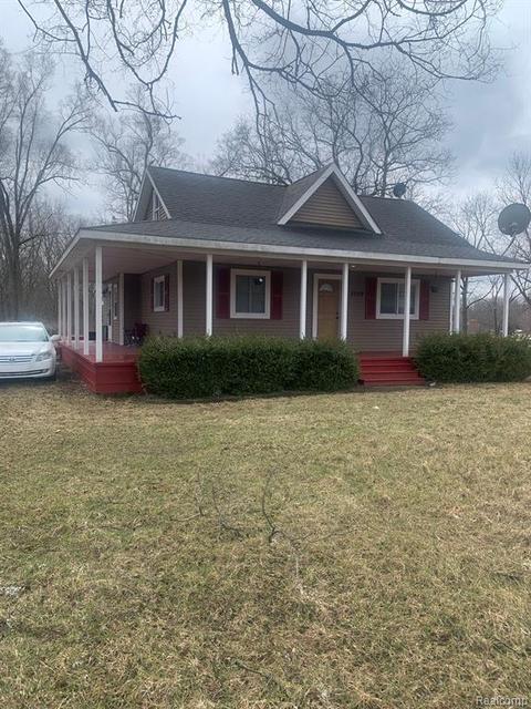 5209 Flushing Rd, Flushing, MI 48433