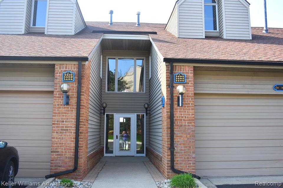 3402 Adams Shore Dr, Waterford, MI 48329 Movoto