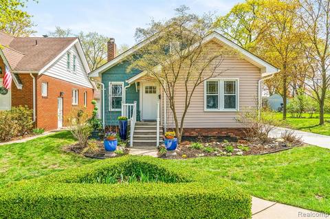 248 Roland St, Belleville, MI 48111