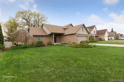 33330 Crooks St, Rockwood, MI 48173