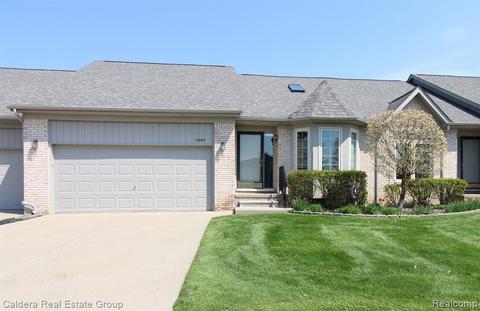 15995 Bentley Cir N, Macomb, MI 48044