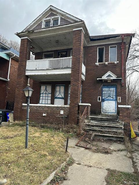 2295 Blaine St, Detroit, MI 48206