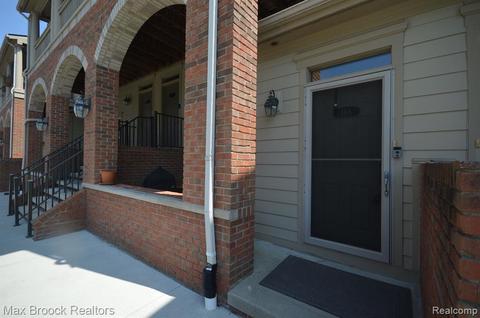 188 Amys Walk, Auburn Hills, MI 48326
