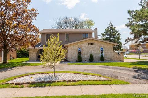 11302 Common Rd, Warren, MI 48093