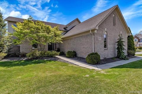 19715 Saint Louis St, Brownstown, MI 48173