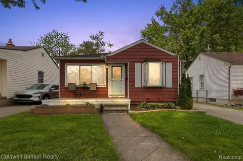 4146 Abbott Ave, Lincoln Park, MI 48146