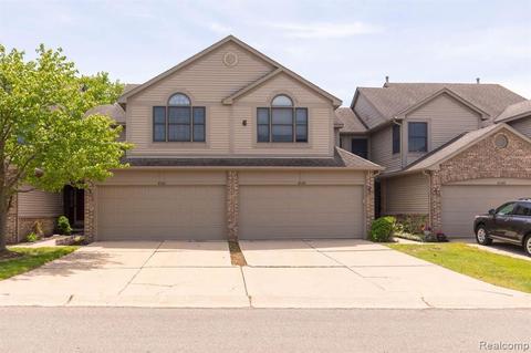 45145 Horseshoe Cir, Canton, MI 48187