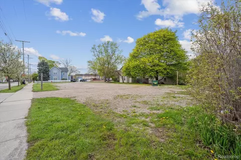 215 E Spring St, Plymouth, MI 48170