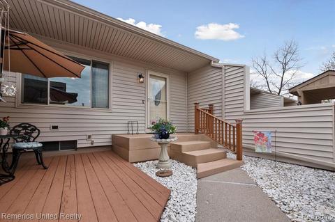 61958 Ticonderoga #4, South Lyon, MI 48178