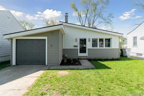 684 E Brickley Ave, Hazel Park, MI 48030