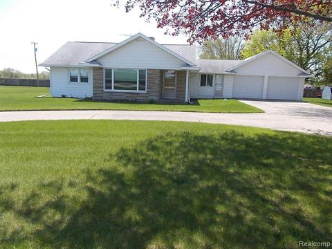 6016 Cass City Rd, Cass City, MI 48726