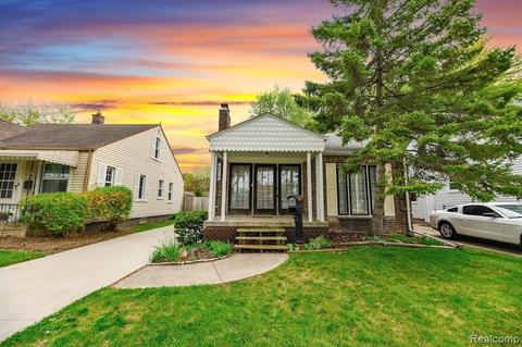 21716 Colony St, Saint Clair Shores, MI 48080