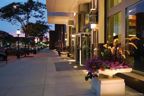 411 S Old Woodward Ave #706, Birmingham, MI 48009