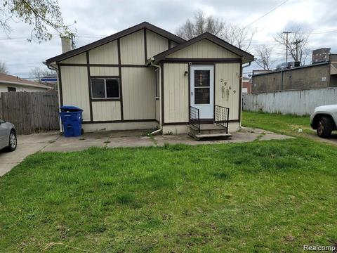 2969 Mott Ave, Waterford, MI 48328