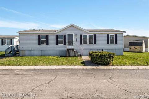 1347 Ridgeway Blvd, Pontiac, MI 48340
