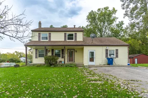 8033 Lambs Rd, Wales, MI 48027