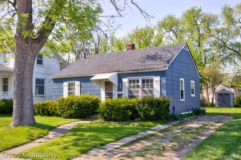 521 E Chesterfield St, Ferndale, MI 48220