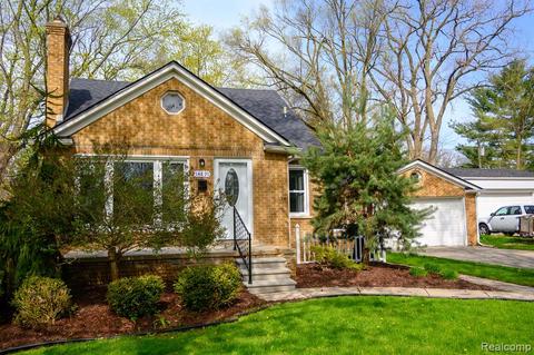 14891 Fenton, Redford, MI 48239