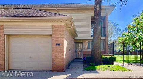 1021 Trevor Pl, Detroit, MI 48207