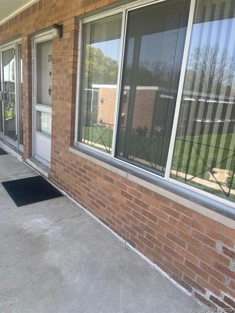 17121 Redford St #201, Detroit, MI 48219