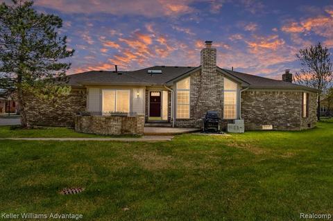 11302 Balsam Ct, Washington, MI 48094